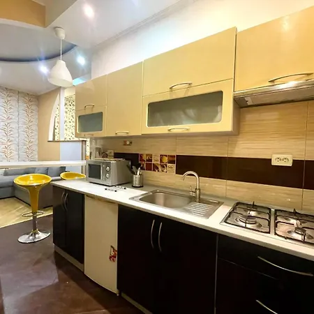 затишні в центрі біля пл ринок Apartment *