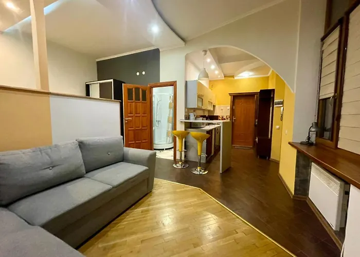 затишні в центрі біля пл ринок Lviv